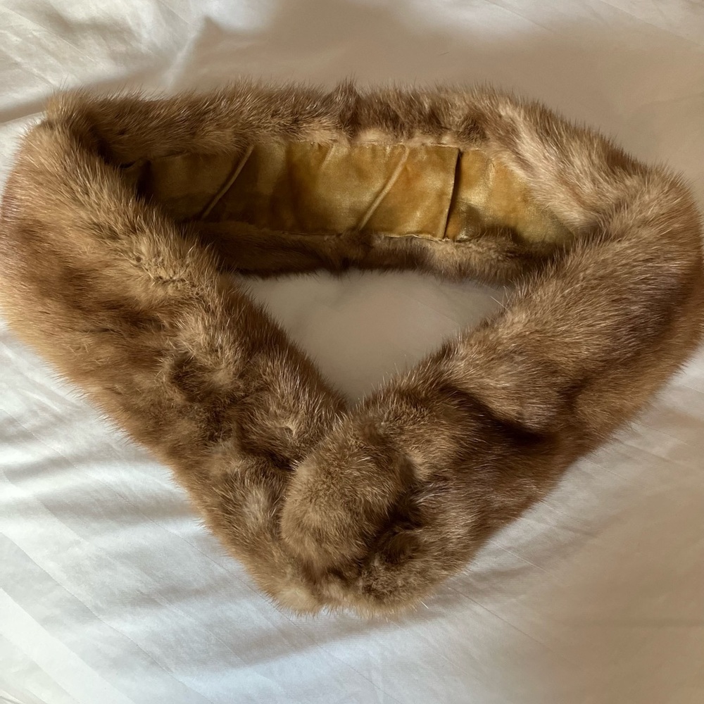 Vintage 1940’s mink scarf /collar